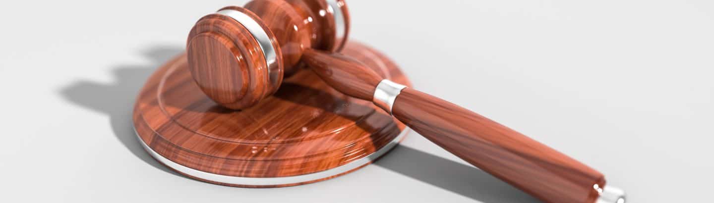 Gerichtshammer für juristische Verhandlungen